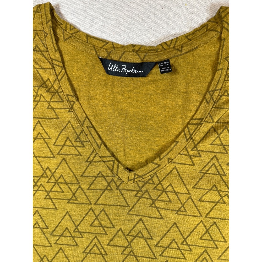 Ulla Popken Womens Mustard Yellow Geometric Triangle V-Neck T-Shirt Size 28/30